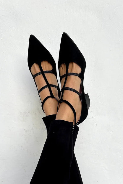 Giulia | Pointed-Toe Pumps with Straps