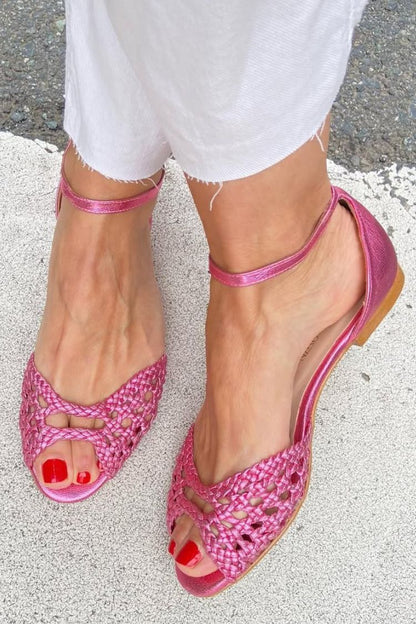 Isadora™ | Golden Woven Sandals