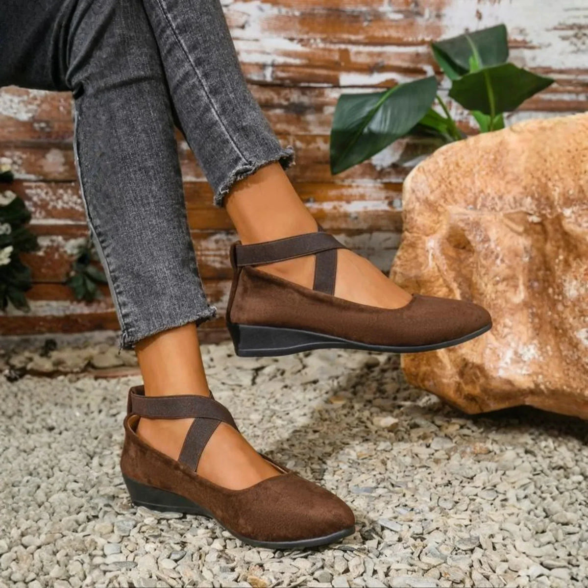 Closed Wedge Heel Ballerina Flats